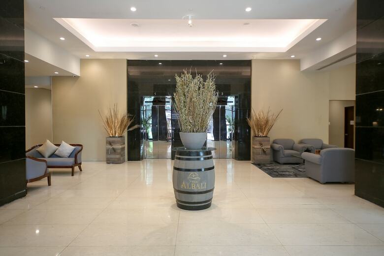 Hotel Infinity Tower Suites