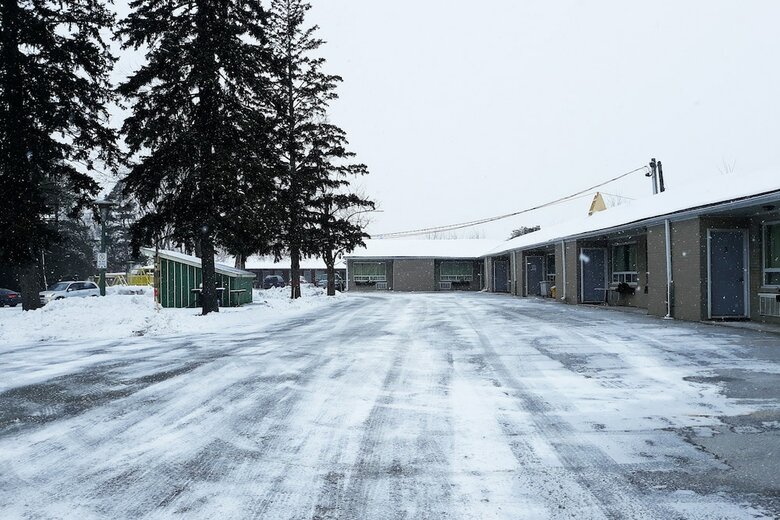 Motel Hotel Richmond Hill On North