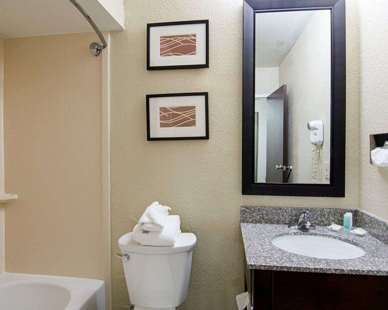 Hotel Comfort Inn