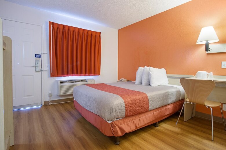Motel 6 Mesa South
