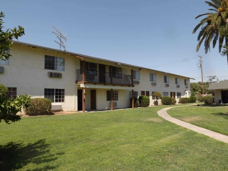 Motel 99 Palms Inn & Suites