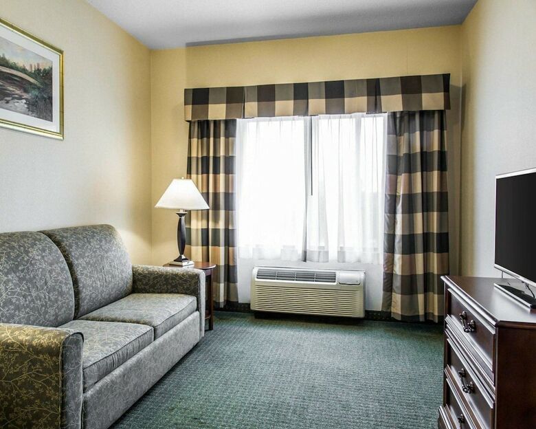 Hotel Comfort Inn East Windsor - Springfield