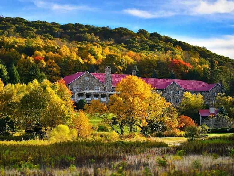 Hotel Mountain Lake Lodge