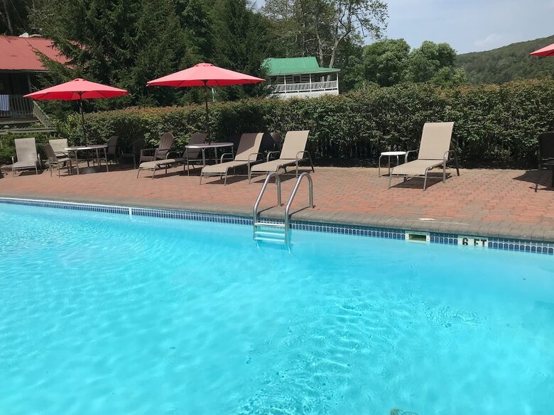 Hotel Mountain Lake Lodge