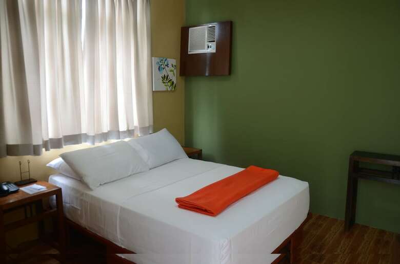 The Purple Tree Bed & Breakfast