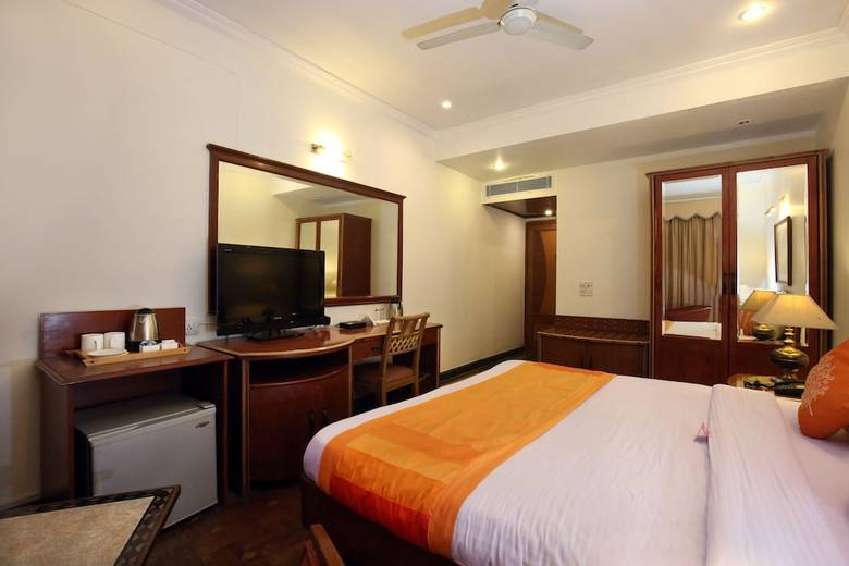 Oyo 1100 Hotel Kwality Regency