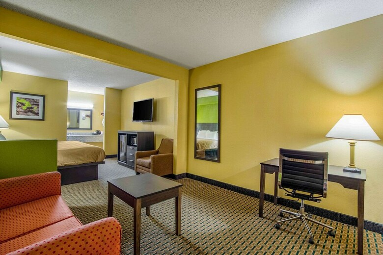 Hotel Quality Inn & Suites