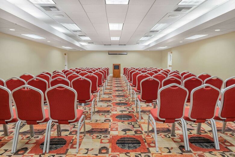 Crowne Plaza Hotel Sacramento Northeast