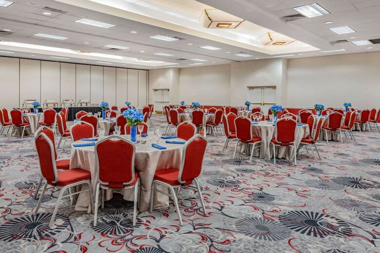 Crowne Plaza Hotel Sacramento Northeast