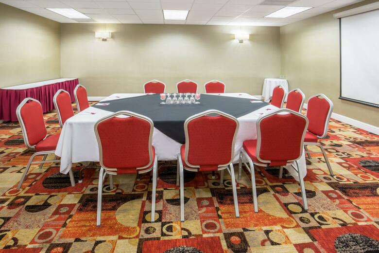 Crowne Plaza Hotel Sacramento Northeast