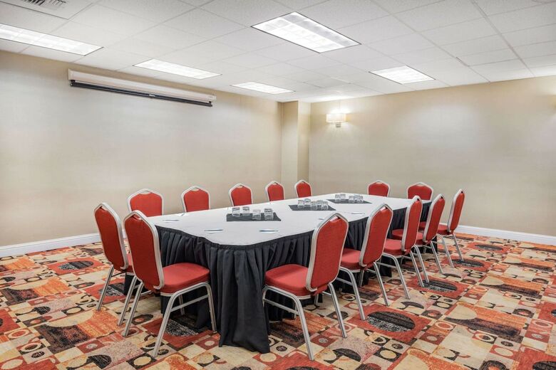 Crowne Plaza Hotel Sacramento Northeast