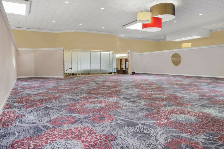 Crowne Plaza Hotel Sacramento Northeast