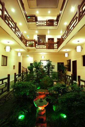 Hostal Longxinfang Garden Guest House