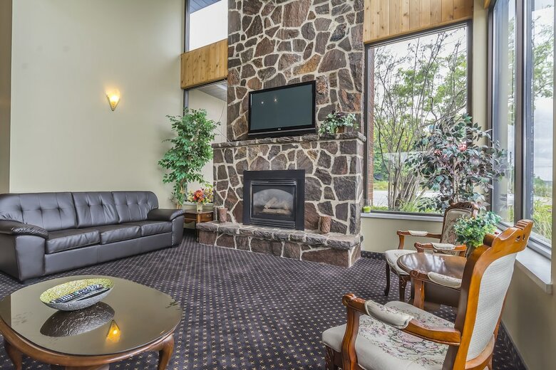 Hotel Super 8 By Wyndham Parry Sound