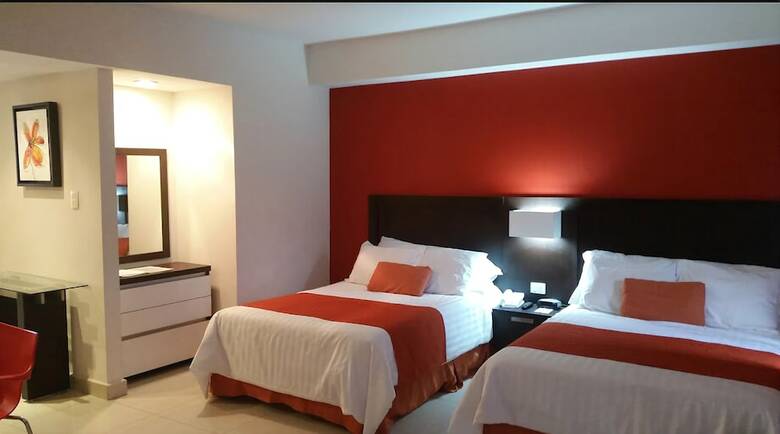Hotel Bah�a Escondida