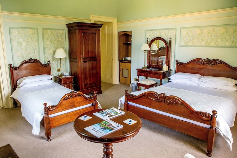 Cornhill Castle Hotel