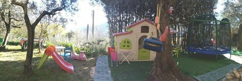 Guesthouse Runcini Dormire In Un Borgo Medievale
