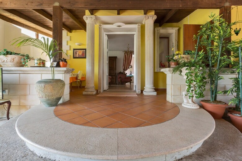 Villa Gary