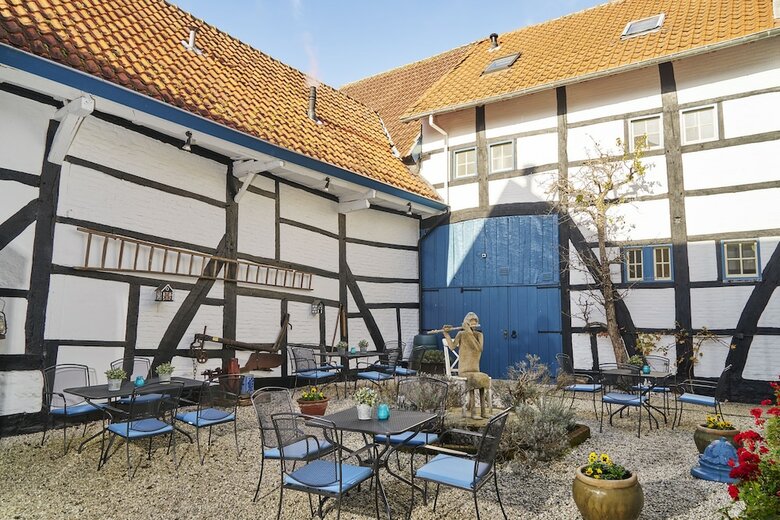 Saillant Hotel Brull