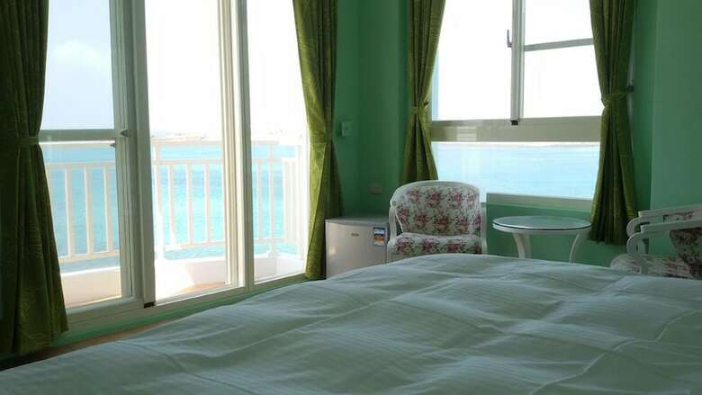 Hotel Lovers Bay