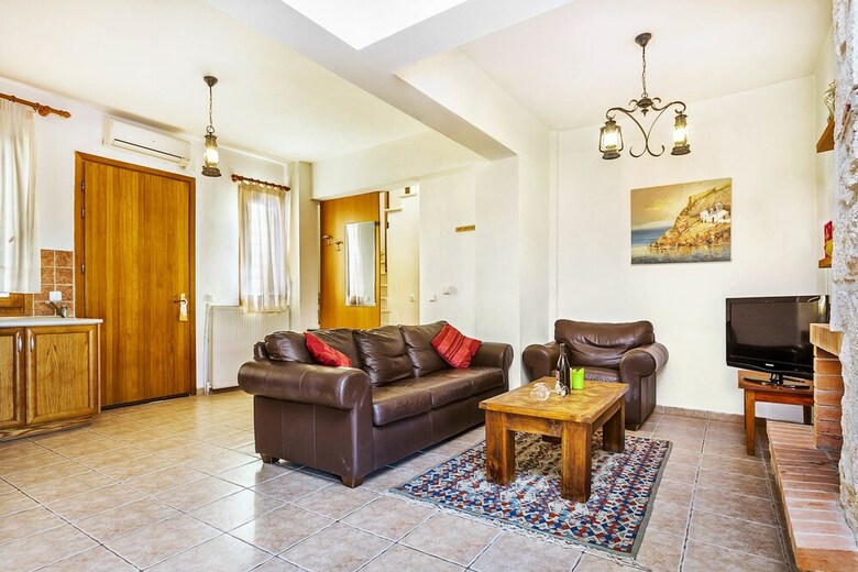 Akritas Ef Zin Villas & Suites