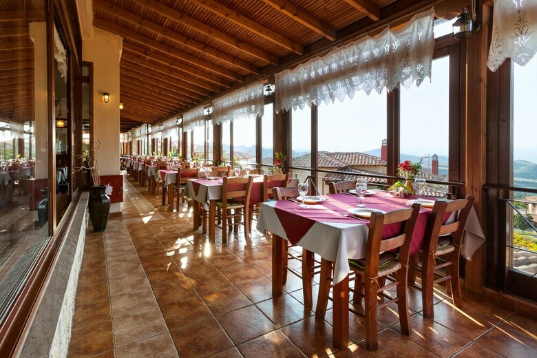 Akritas Ef Zin Villas & Suites