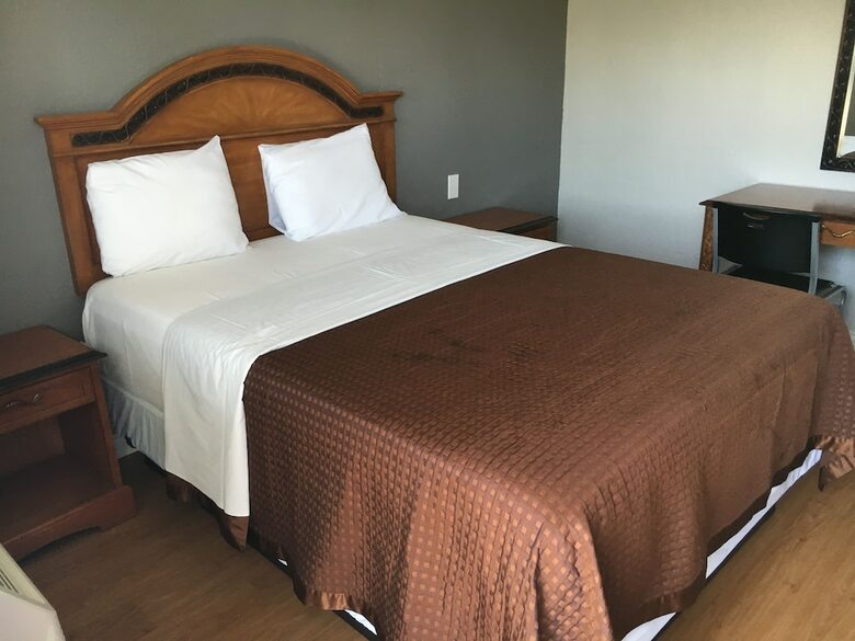 Town House Motel