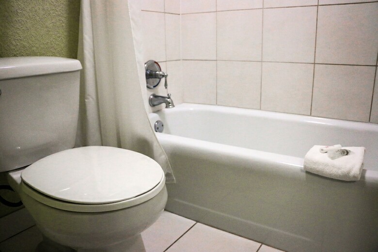 Suite Dreams Hotel