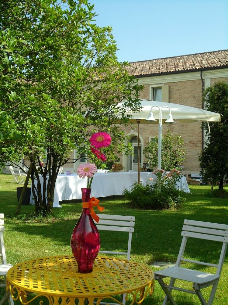Hotel Relais Villa Roncuzzi