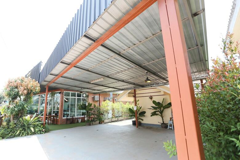 Hotel The Garage