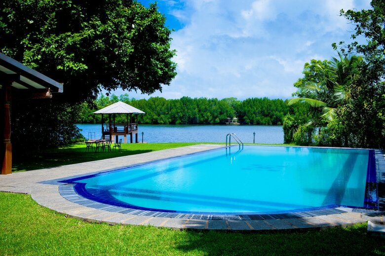 Hotel Okvin River Villa
