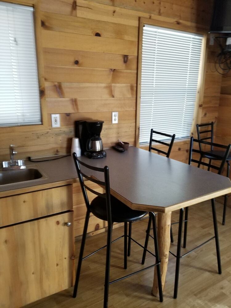 Motel Sourdough Lodge