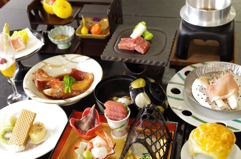 Okutone Onsen Hotel Sunbird