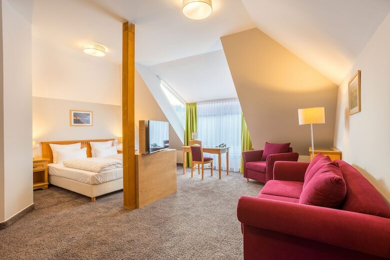 Halbersbacher. Hotel Annaberg
