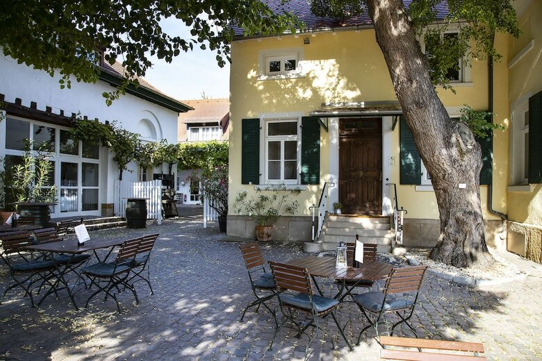 Halbersbacher. Hotel Annaberg