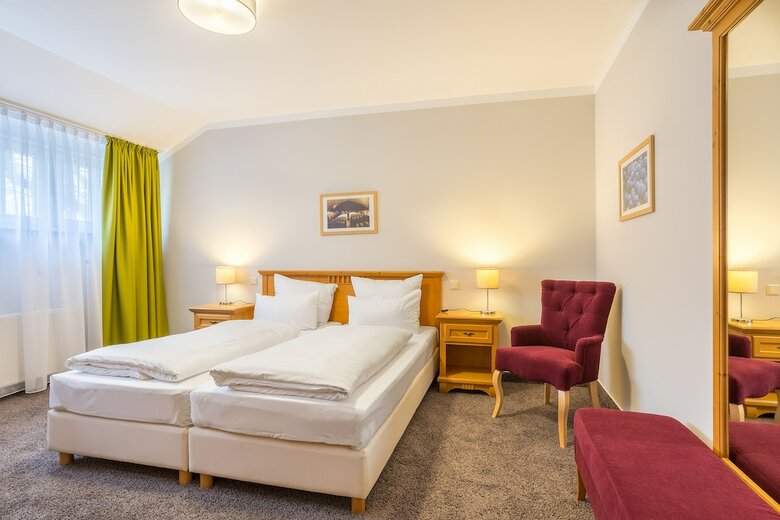 Halbersbacher. Hotel Annaberg