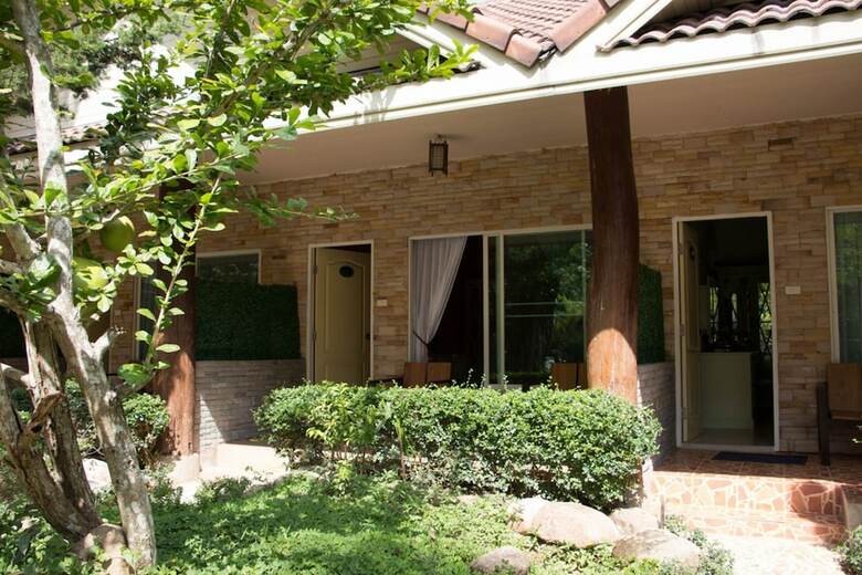 Hotel Baanplaidoi Resort