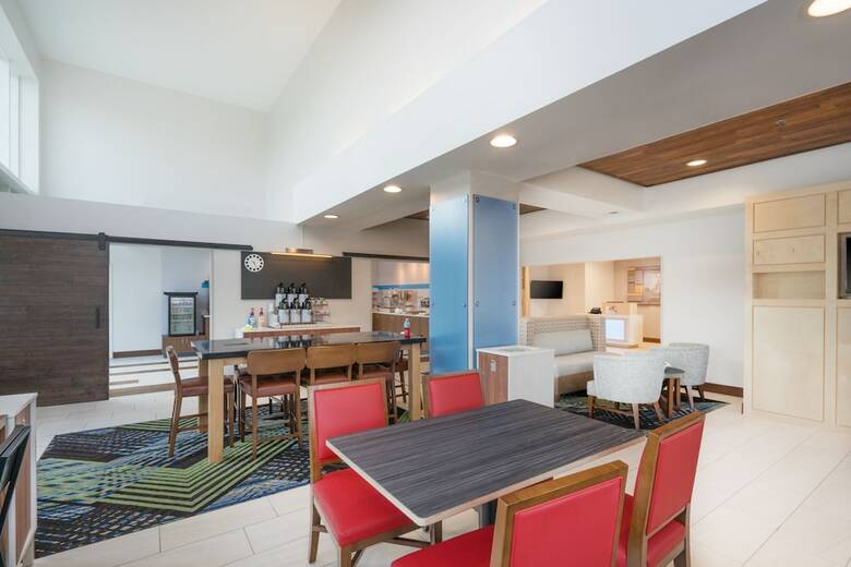 Holiday Inn Express Hotel & Suites Frankfort