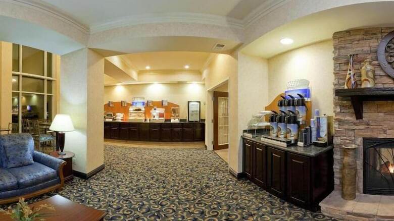 Holiday Inn Express Hotel & Suites Frankfort