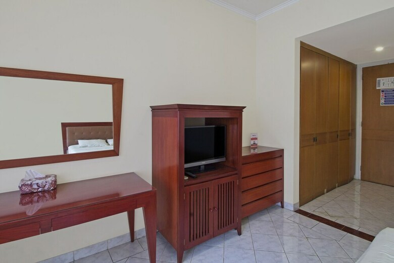 Hotel Reddoorz @ Pejaten Raya