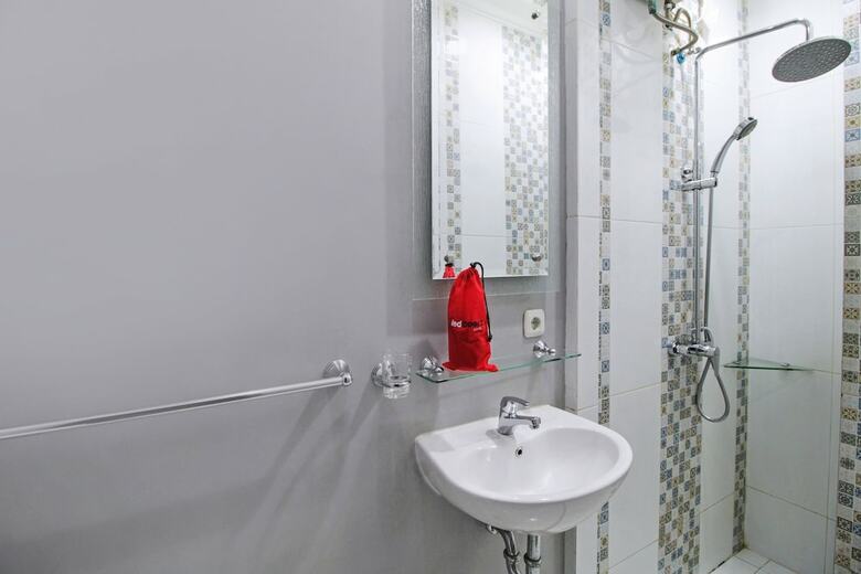 Hotel Reddoorz @ Kwitang