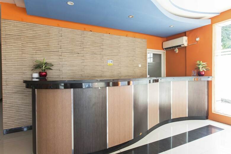 Hotel Reddoorz Plus @ Jalan Pemuda Jakarta