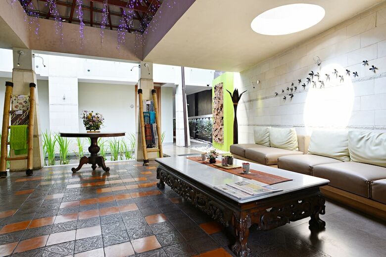 Hotel Zen Rooms Cibeunying Riau