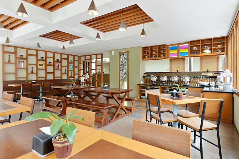 Hotel Zen Rooms Cibeunying Riau