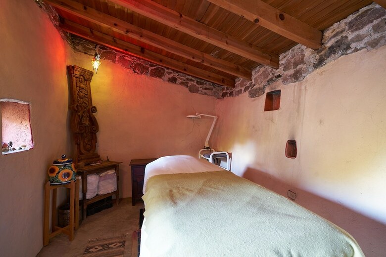 Hotel Sagrada Retreat
