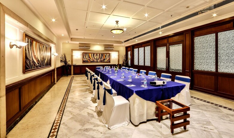 Hotel Regenta Central Klassik