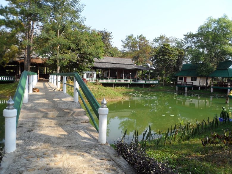 Hotel Khunnam Rimtarn Resort