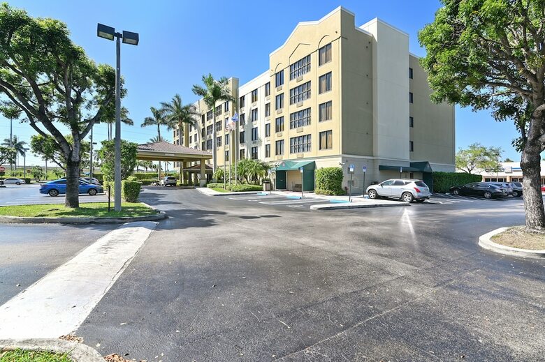 Hotel Comfort Suites Miami - Kendall