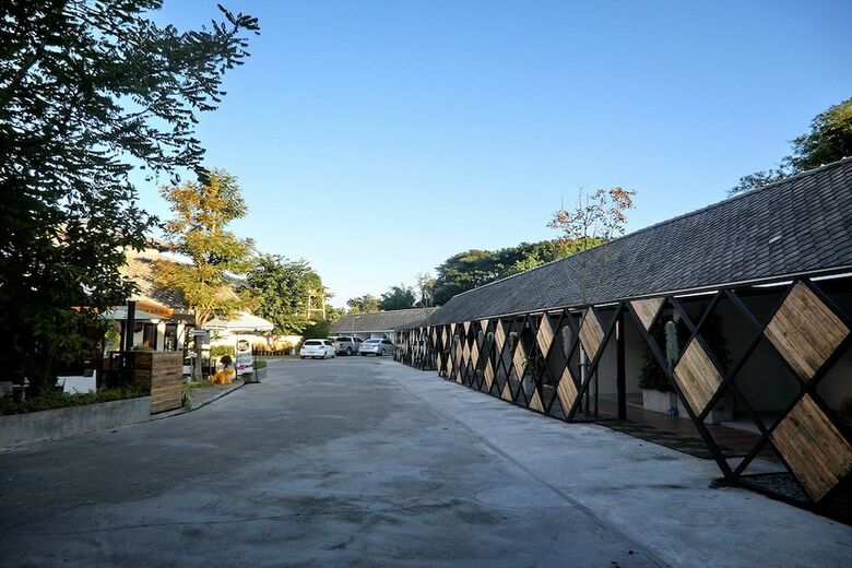 Maalamaii Hotel