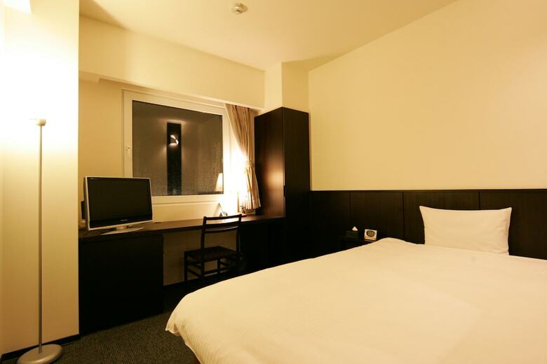 Green Rich Hotel Tosu Ekimae